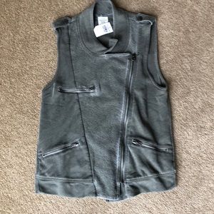 Abercrombie & Fitch Women’s Utility Vest